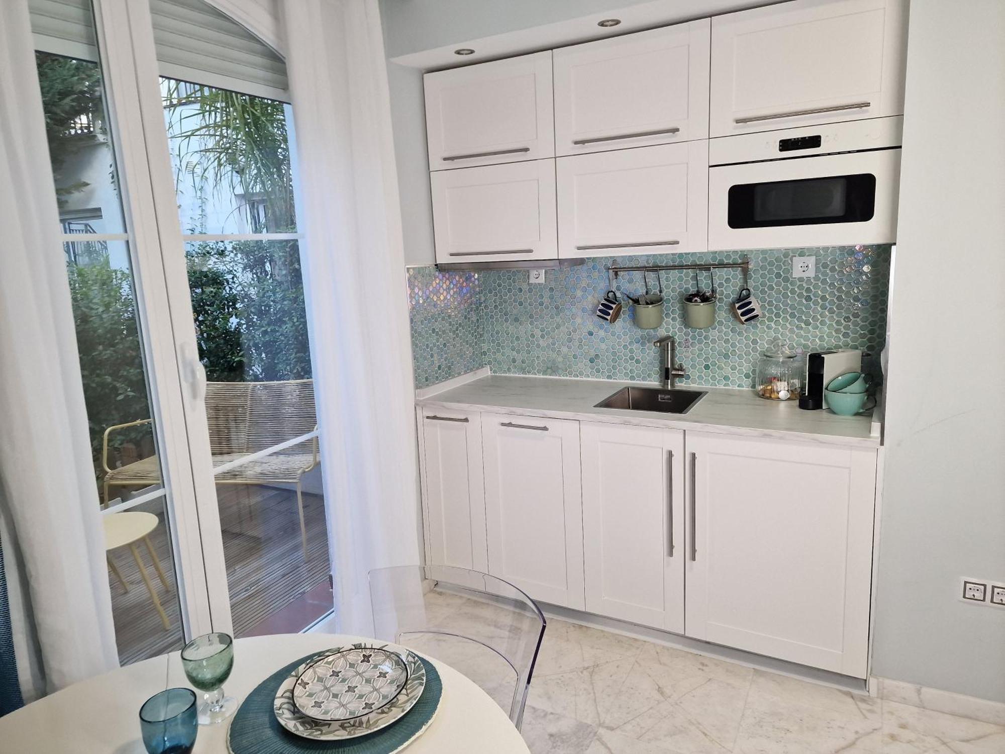 Апартаменты Sun & Palms - Cozy Flat In Quiet Neighbourhood With A Great Pool Area Малага Экстерьер фото